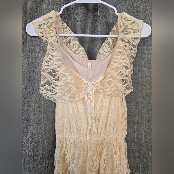 RAGA Anthropologie Woman's Peach Lace Tiered Maxi Dress Size M - Picture 2 of 5